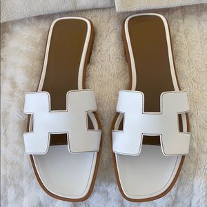 Brand new Hermès Oran Sandal authentic!! Size 37